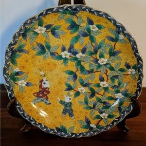 Arita Ware Shozan Karako 7.5” Scallop  Gold Trim Plate